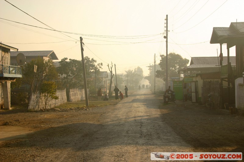 Nyaung Shwe
Mots-clés: myanmar Burma Birmanie personnes