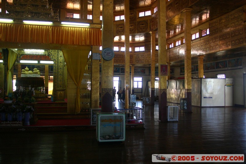 Inle lake - Phaung Daw U Paya
Mots-clés: myanmar Burma Birmanie Pagode Lac