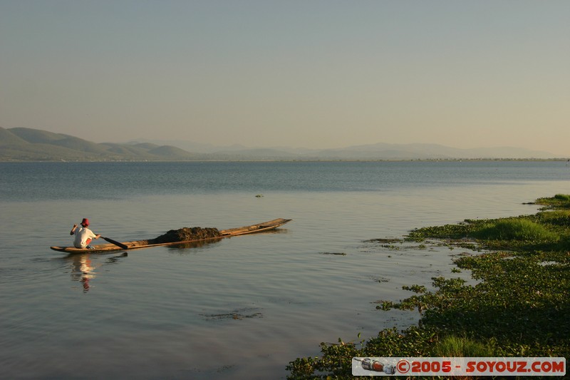 Inle lake
Mots-clés: myanmar Burma Birmanie bateau Lac