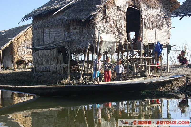 Nyaung Shwe
Mots-clés: myanmar Burma Birmanie personnes Riviere