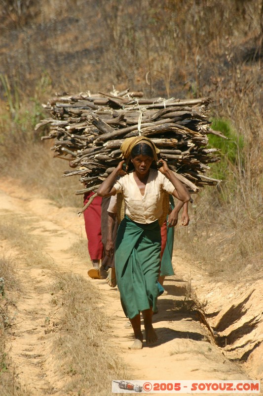 Nyaung Shwe Hills - Intha people
Mots-clés: myanmar Burma Birmanie personnes