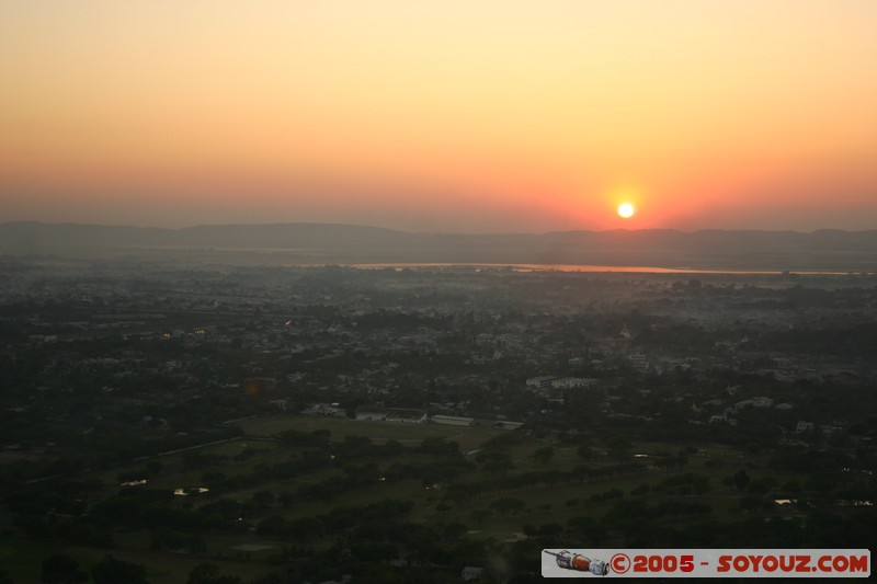 Mandalay Hill - Sunset
Mots-clés: myanmar Burma Birmanie sunset