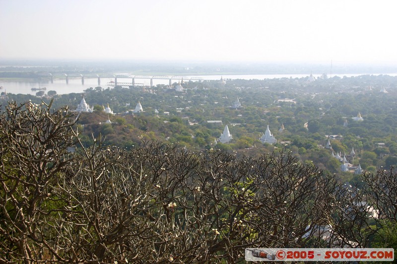 Sagaing - Soon U Ponnya Shin Paya
Mots-clés: myanmar Burma Birmanie Pagode