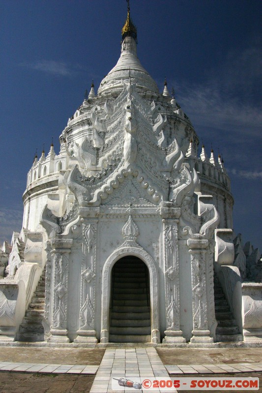 Mingun - Mya Thein Tan Pagoda
Mots-clés: myanmar Burma Birmanie Pagode