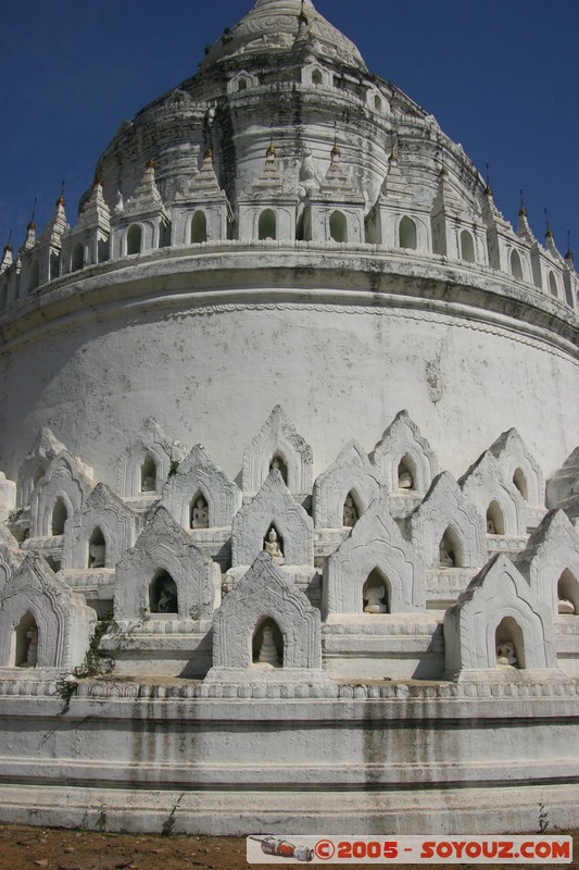 Mingun - Mya Thein Tan Pagoda
Mots-clés: myanmar Burma Birmanie Pagode