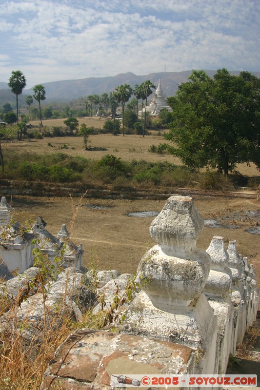 Mingun - Mya Thein Tan Pagoda
Mots-clés: myanmar Burma Birmanie Pagode