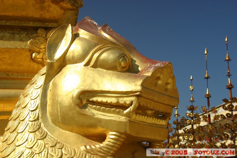 Bagan - Shwe-zi-gon Paya
Mots-clés: myanmar Burma Birmanie Pagode Ruines