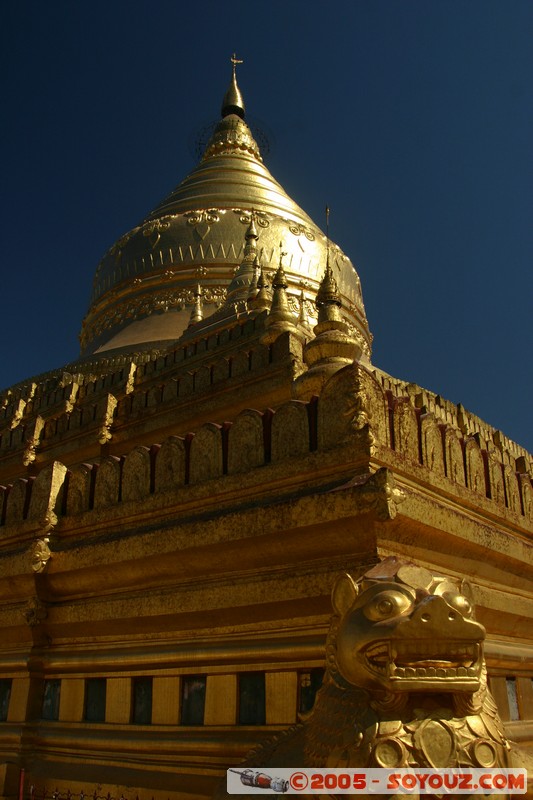 Bagan - Shwe-zi-gon Paya
Mots-clés: myanmar Burma Birmanie Pagode Ruines