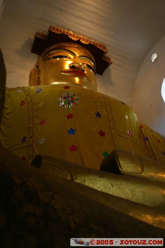 Bagan - Ma-nu-ha Temple - sitting Buddha
Mots-clés: myanmar Burma Birmanie Ruines Pagode Buddha