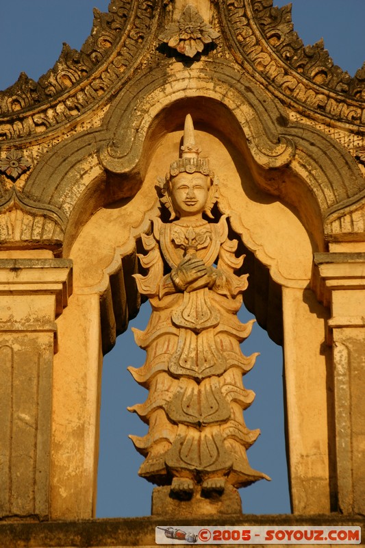 Bagan - Ananda Pahto
Mots-clés: myanmar Burma Birmanie Ruines Pagode