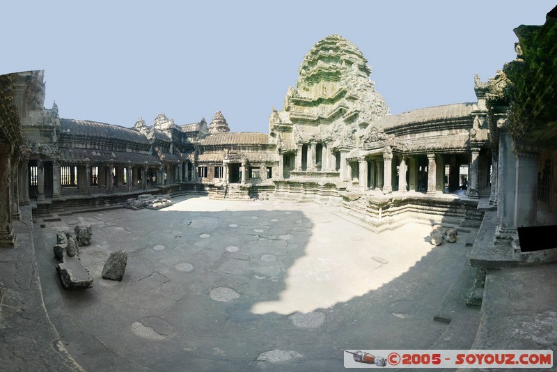 Angkor Wat - 3e terrasse - panoramique
Format QVR - Nécessite [url=http://www.quicktime.com/]Quick Time[/url]
Accès directe au fichier Quicktime: [url=http://www.soyouz.com/oneworld2004/photos/albums/04-ASE/03-cambodia/02-AngkorWat/IMG_4095-123.mov]Cliquez ici[/url]
Mots-clés: patrimoine unesco Ruines panorama