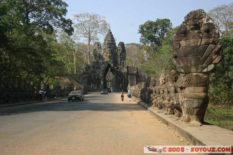 Angkor Thom - South Gate
Mots-clés: patrimoine unesco Ruines