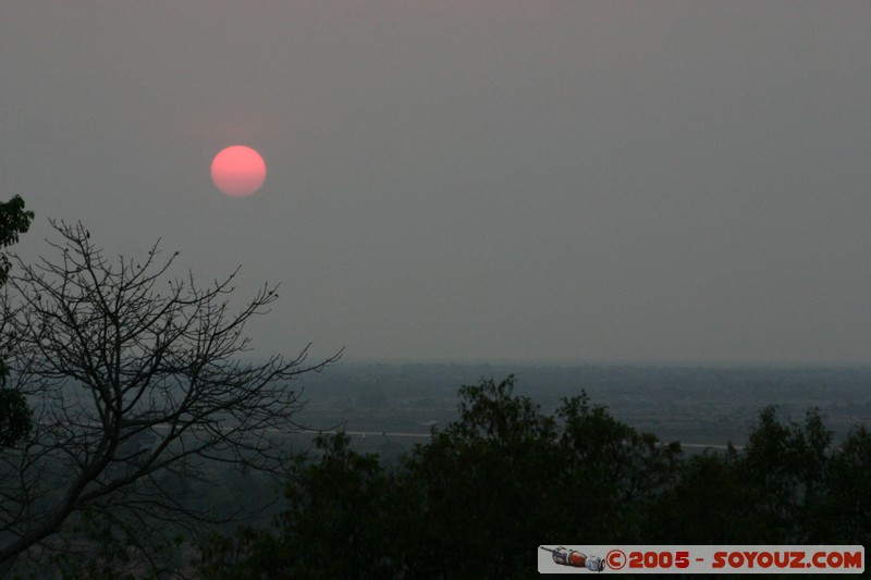 Angkor Thom - Phnom Bakheng - sunset
Mots-clés: patrimoine unesco Ruines sunset