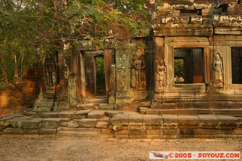 Angkor - Banteay Kdei
Mots-clés: patrimoine unesco Ruines sunset