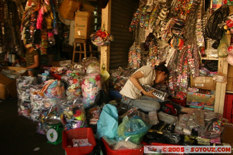 Phnom Penh - Psar O Russei (Psah Toul Tom Poung)
Mots-clés: Marche