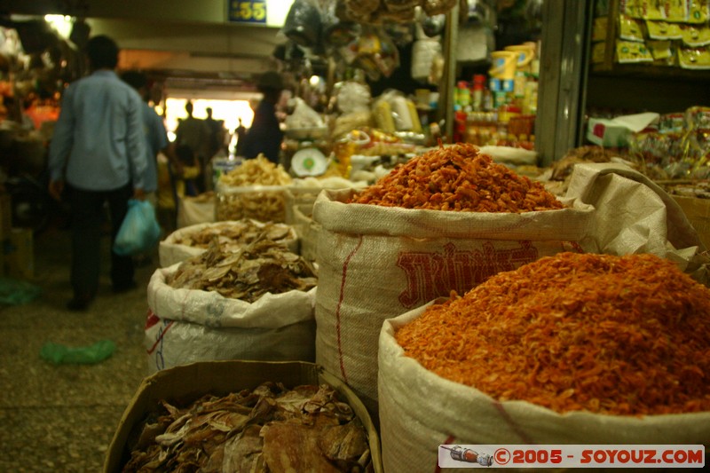 Phnom Penh - Psar O Russei (Psah Toul Tom Poung)
Mots-clés: Marche