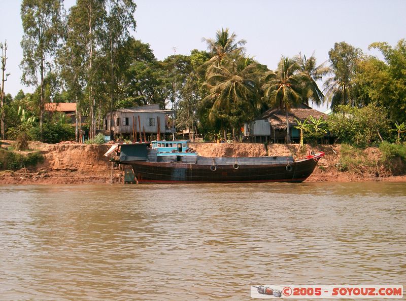Along Mekong River
Mots-clés: Vietnam Mekong River Riviere bateau