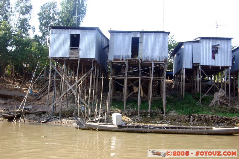 Along Mekong River
Mots-clés: Vietnam Mekong River Riviere bateau