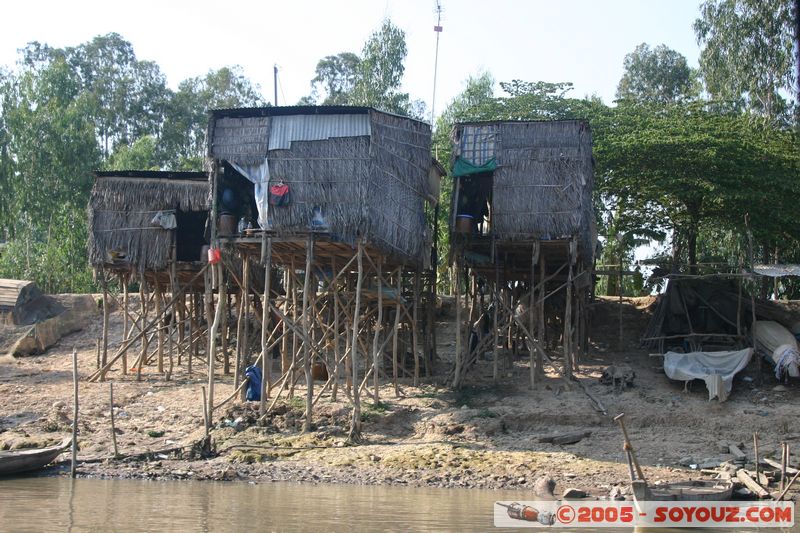 Along Mekong River
Mots-clés: Vietnam Mekong River Riviere