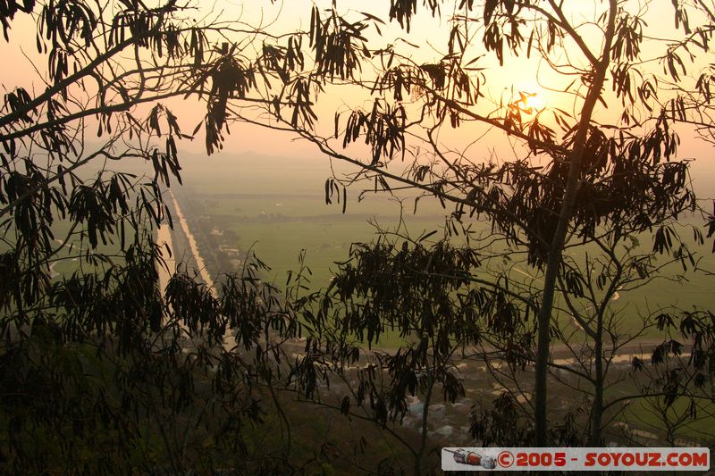 Chau Doc - Nui Sam
Mots-clés: Vietnam sunset