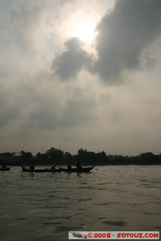 Chau Doc - Hau Giang River
Mots-clés: Vietnam Riviere bateau