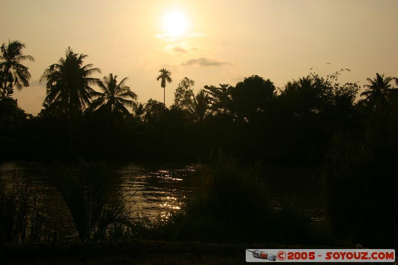 Cai Rang - Sunset on the canals
Mots-clés: Vietnam sunset