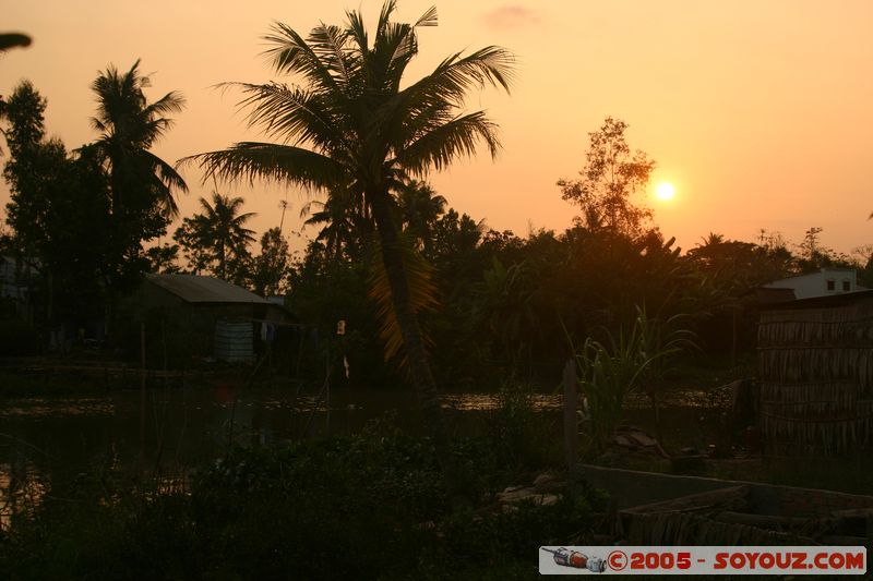 Cai Rang - Sunset on the canals
Mots-clés: Vietnam sunset