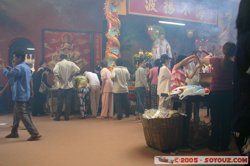 Saigon - Chua Quan Am (Chua On Lang)
Mots-clés: Vietnam HÃ´-Chi-Minh-Ville Ho Chi Minh Pagode Boudhiste personnes