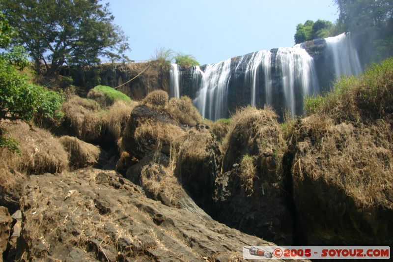 Around Dalat - Thac Hang Cop (Tiger Falls)
Mots-clés: Vietnam cascade