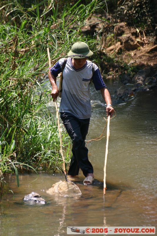 Around Dalat - Thac Hang Cop - Fisherman
Mots-clés: Vietnam personnes