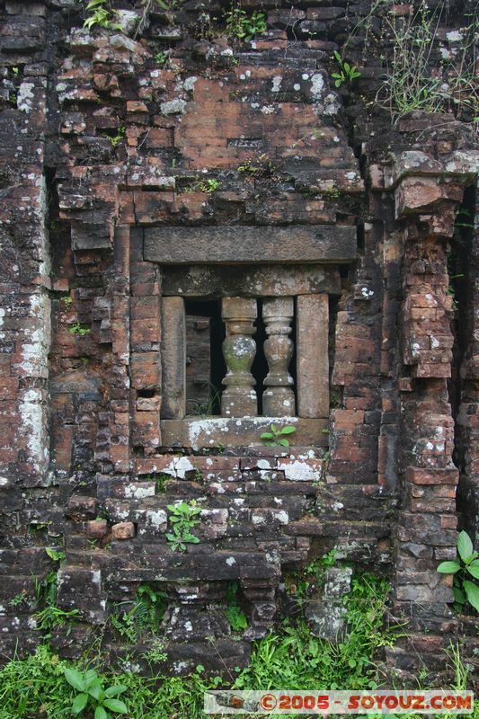 Mi-Son
Mots-clés: Vietnam patrimoine unesco Ruines cham