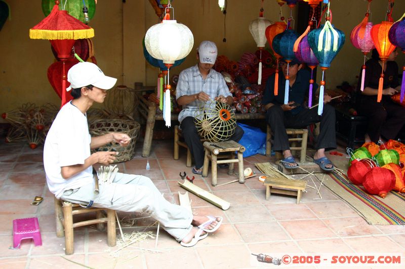 Hoi An - Handycraft
Mots-clés: Vietnam Hoi An personnes