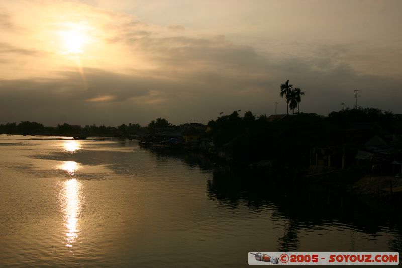 Hoi An - Can Nam Island - Sunset
Mots-clés: Vietnam Hoi An patrimoine unesco Riviere sunset