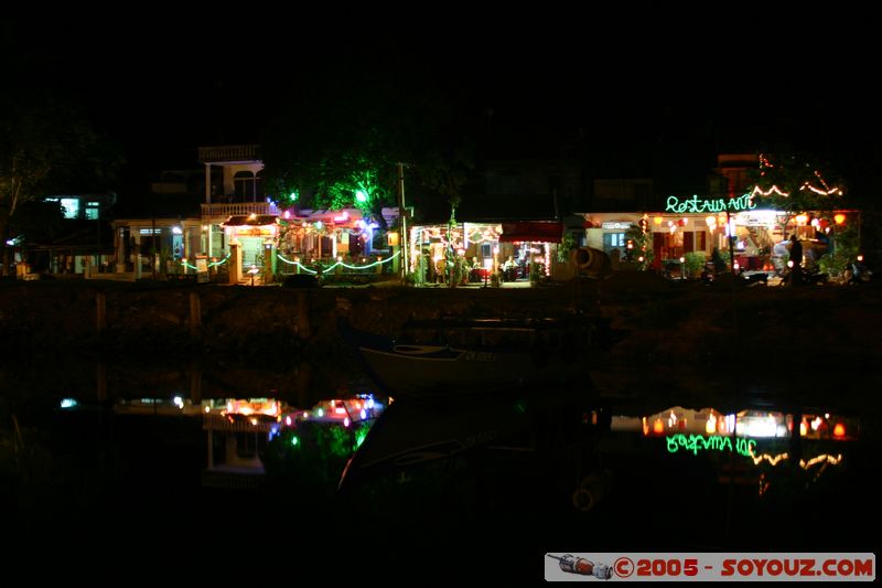 Hoi An by Night
Mots-clés: Vietnam Hoi An patrimoine unesco Nuit Riviere