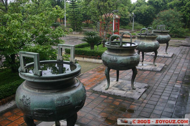 Hue - Imperial City - Nine Dynastic Urns
Mots-clés: Vietnam sculpture