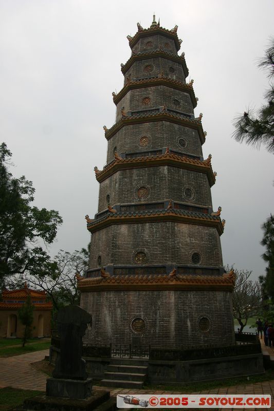 Thien Mu Pagoda
Mots-clés: Vietnam Boudhiste