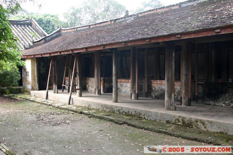 Tomb of Tu Duc - Chi Khiem Temple
Mots-clés: Vietnam cimetiere