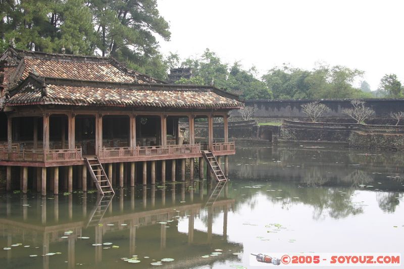 Tomb of Tu Duc - Xung Khiem Pavilion
Mots-clés: Vietnam cimetiere Lac