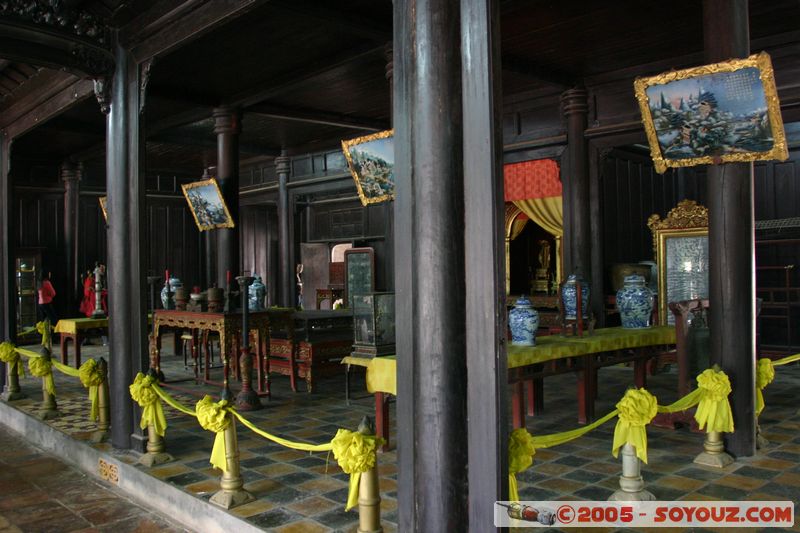 Tomb of Tu Duc - Hoa Khiem Temple
Mots-clés: Vietnam cimetiere