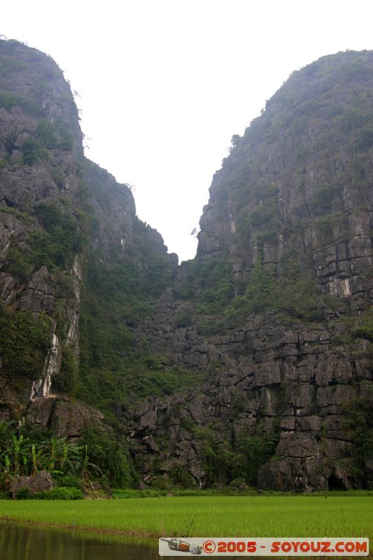 Ninh Binh - Tam Coc
Mots-clés: Vietnam Riviere Riziere