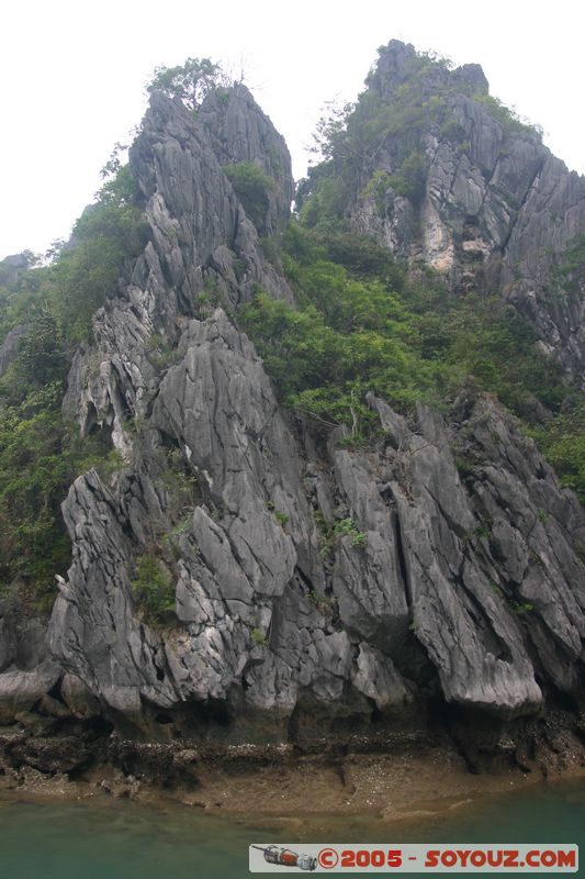 Halong Bay
Mots-clés: Vietnam patrimoine unesco mer brume