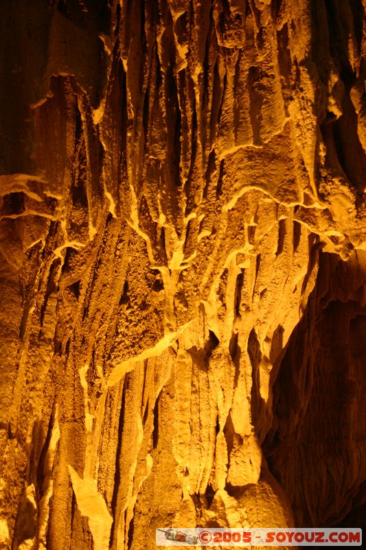 Halong Bay - Sung Sot Caves (Grotte des Surprises)
Mots-clés: Vietnam patrimoine unesco grotte