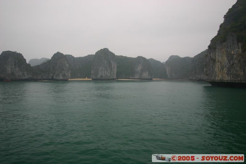 Halong Bay
Mots-clés: Vietnam patrimoine unesco mer brume