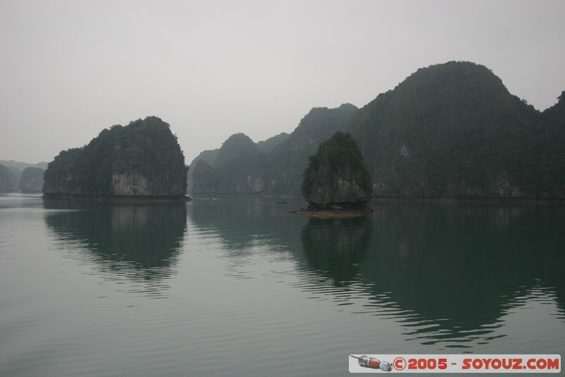 Halong Bay
Mots-clés: Vietnam patrimoine unesco mer brume