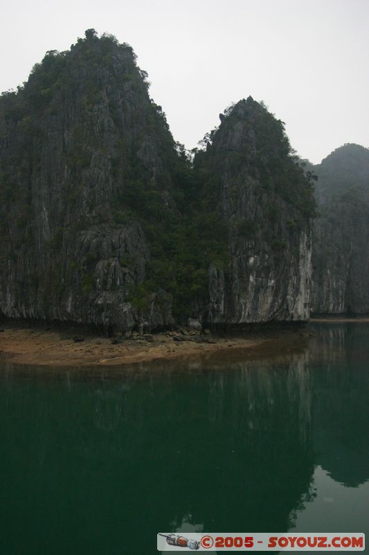 Halong Bay
Mots-clés: Vietnam patrimoine unesco mer brume