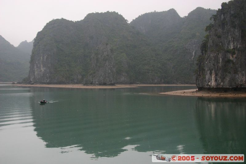 Halong Bay
Mots-clés: Vietnam patrimoine unesco mer brume