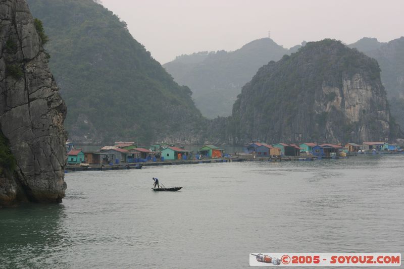 Halong Bay
Mots-clés: Vietnam patrimoine unesco mer