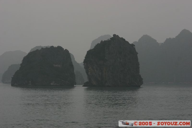 Halong Bay
Mots-clés: Vietnam patrimoine unesco mer brume