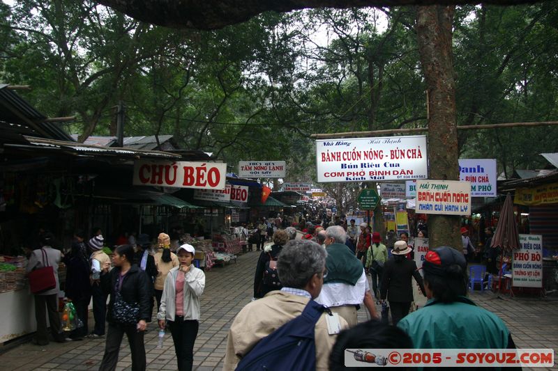 Chua Huong (Perfume pagoda)
Mots-clés: Vietnam Marche