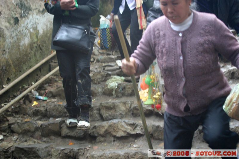 Chua Huong (Perfume pagoda) - Walk to Huong Tich Chu
Mots-clés: Vietnam personnes